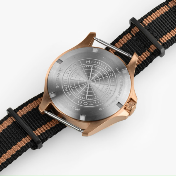 Montre homme Hamilton: Khaki Navy Scuba GMT H82565930 – Image 3
