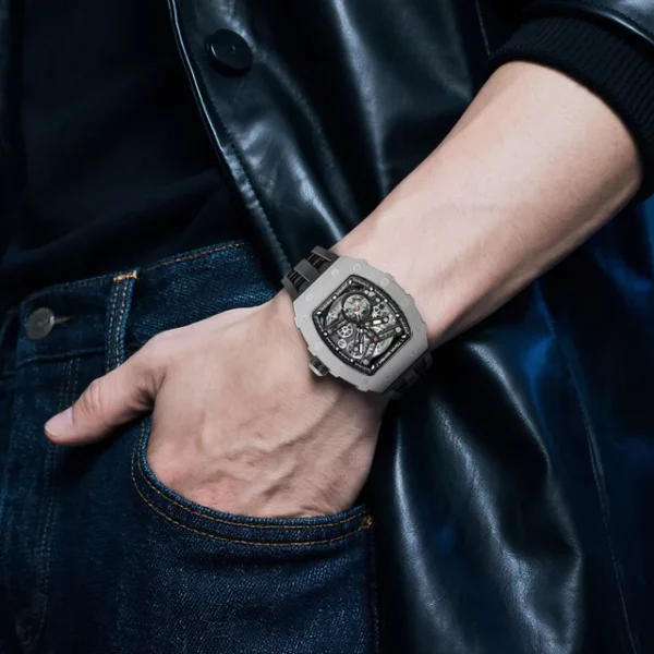Montre Tsar Bomba: Élémentaire Automatique TitaneTB8208T31 – Image 3