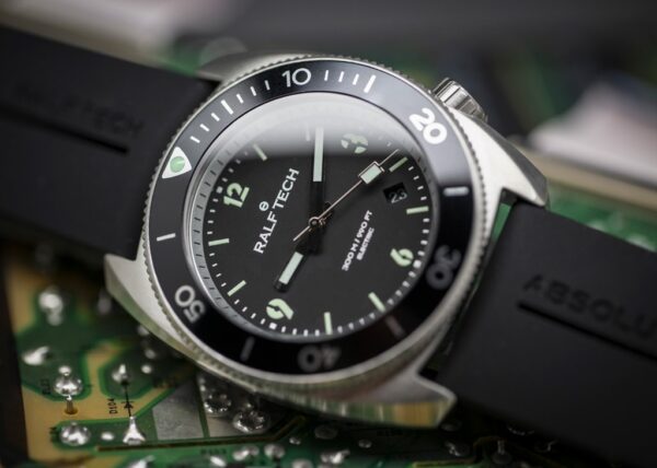 Montre homme Ralf Tech: WRV ELECTRIC ORIGINAL WRV5001 – Image 2