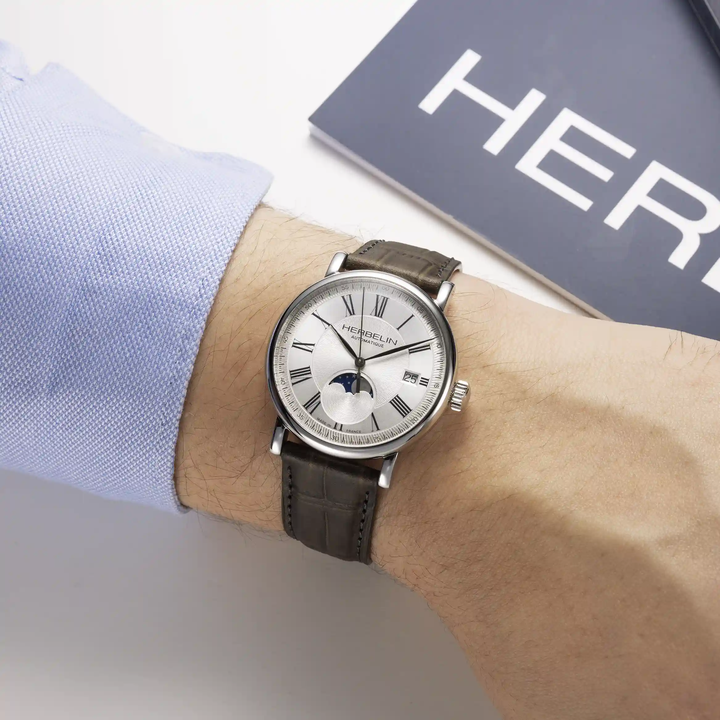 Montre homme Herbelin: Inspiration auto phase de lune 2847AP08GR – Image 3